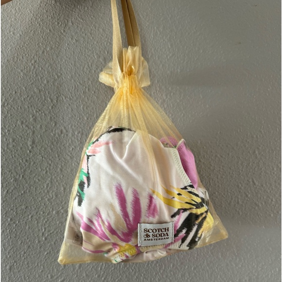 NWT Reversible one piece - never worn - Picture 4 of 6